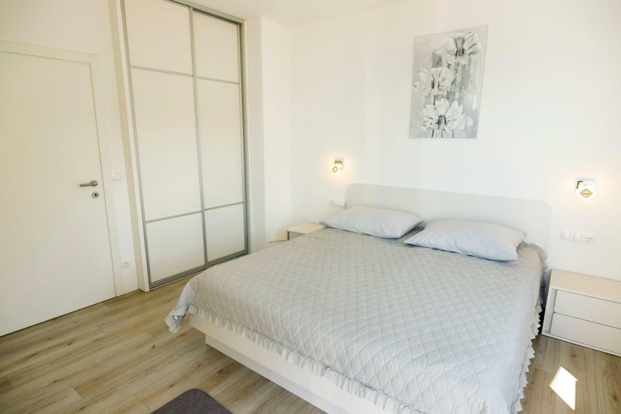 Apartmani Ticinovic Omiš Buitenkant foto
