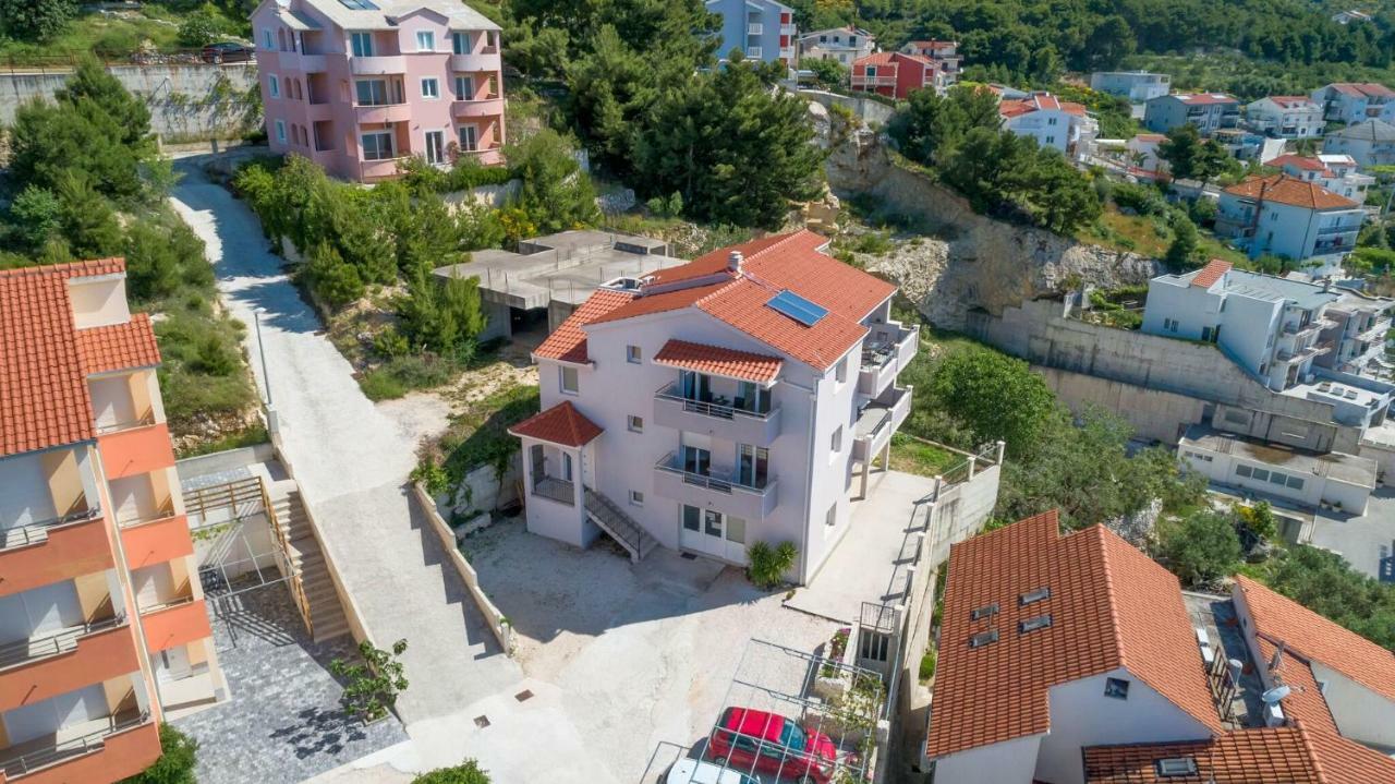 Apartmani Ticinovic Omiš Buitenkant foto