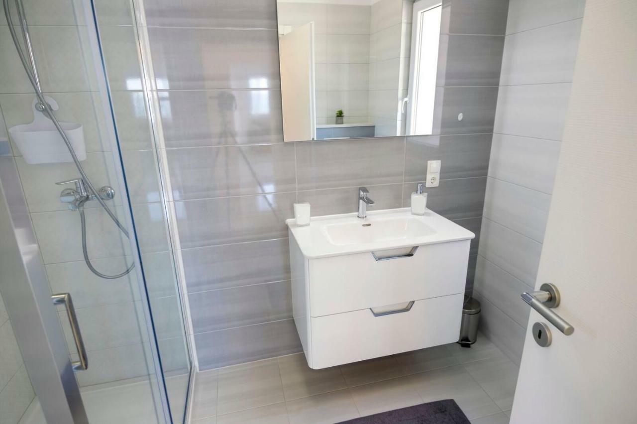 Apartmani Ticinovic Omiš Buitenkant foto