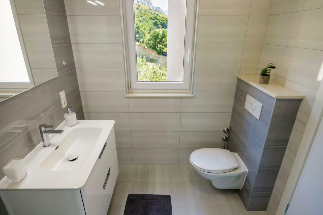 Apartmani Ticinovic Omiš Buitenkant foto