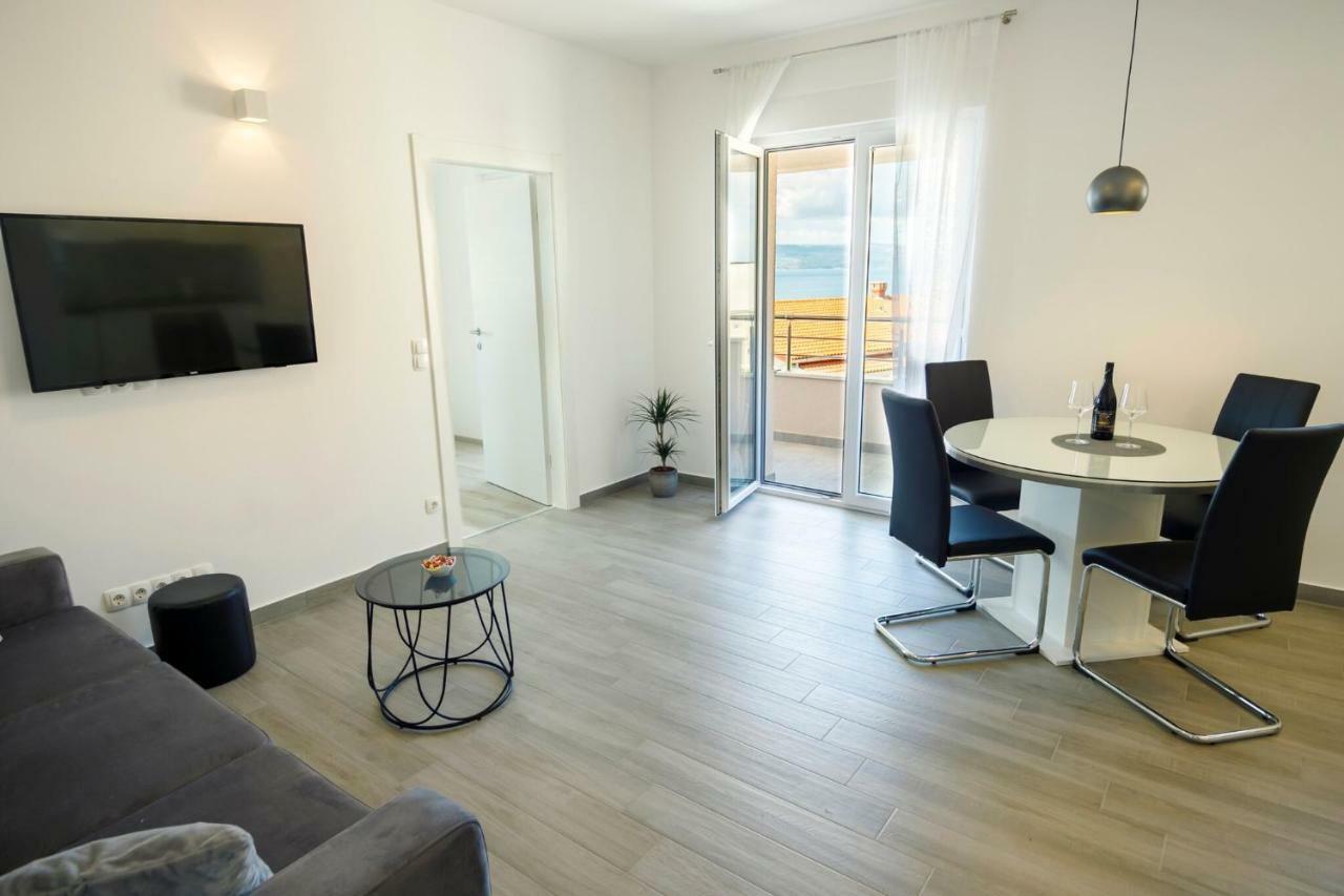 Apartmani Ticinovic Omiš Buitenkant foto